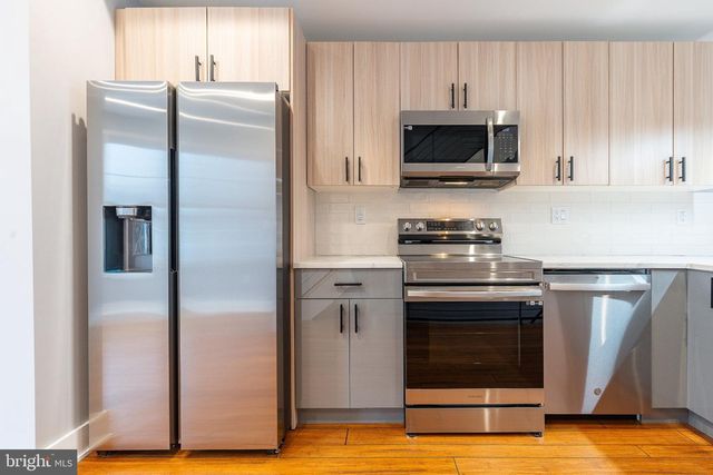 2821 LIVINGSTON ST, Philadelphia, PA 19134