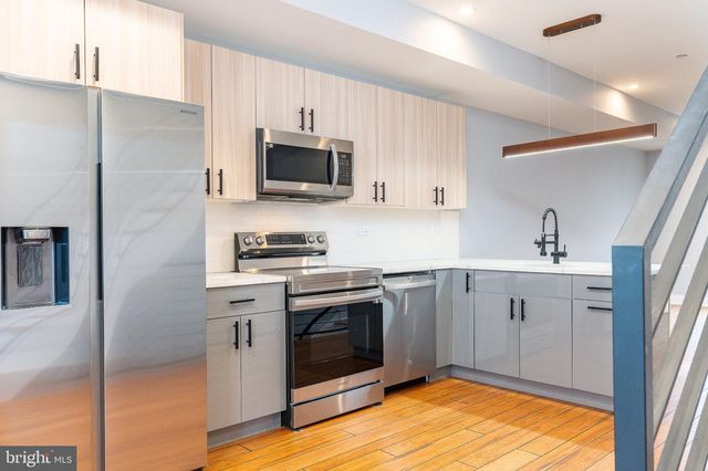 2821 LIVINGSTON ST, Philadelphia, PA 19134