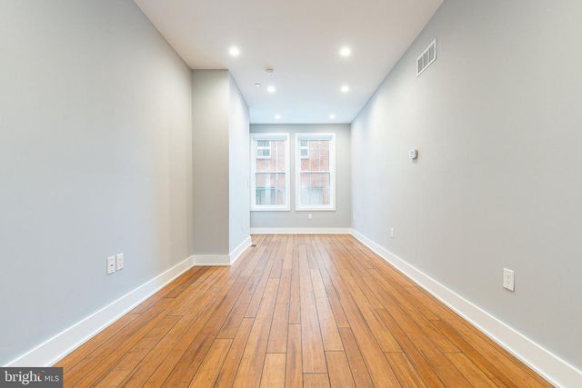 2821 LIVINGSTON ST, Philadelphia, PA 19134