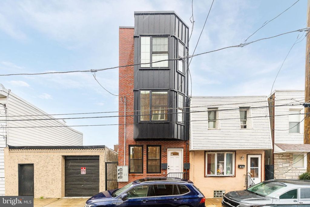 2821 LIVINGSTON ST, Philadelphia, PA 19134