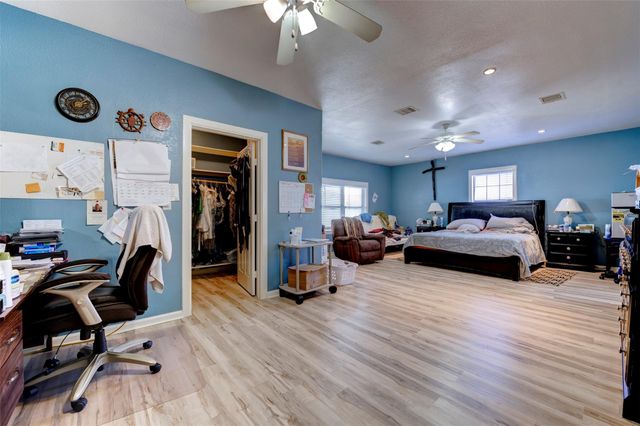 834 County Road 408, El Campo, TX 77437