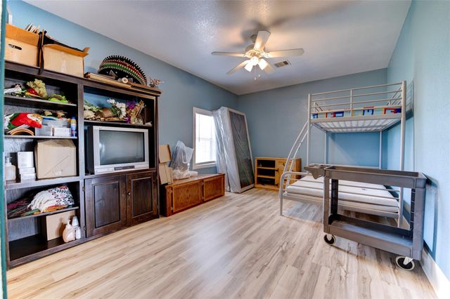 834 County Road 408, El Campo, TX 77437