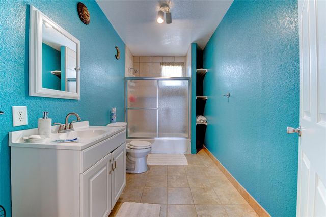 834 County Road 408, El Campo, TX 77437