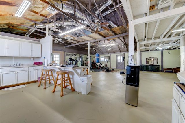 834 County Road 408, El Campo, TX 77437