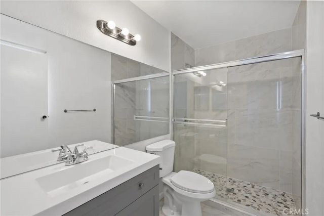15735 Nordhoff Street 19, North Hills, CA 91343