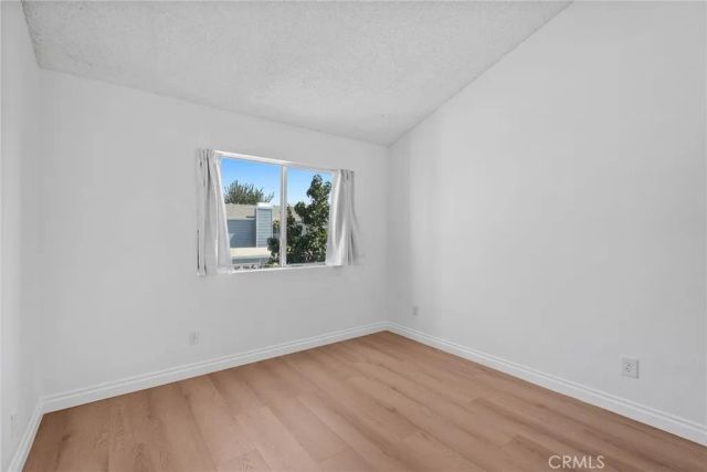 15735 Nordhoff Street 19, North Hills, CA 91343