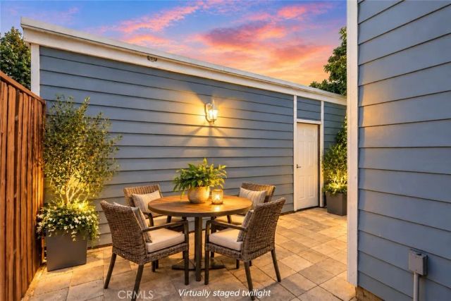 15735 Nordhoff Street 19, North Hills, CA 91343