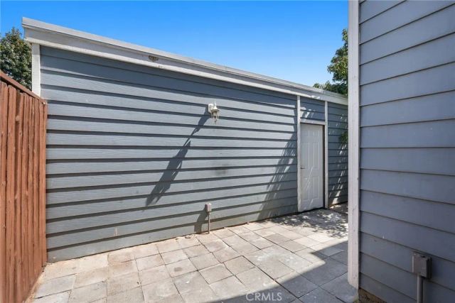 15735 Nordhoff Street 19, North Hills, CA 91343