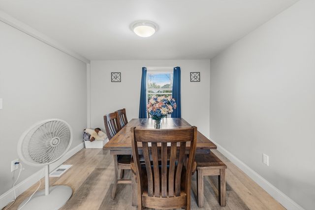 27-R Monroe St, Taunton, MA 02780