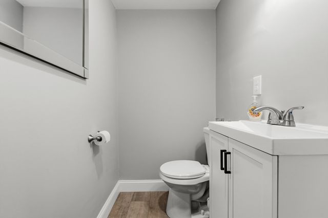 27-R Monroe St, Taunton, MA 02780