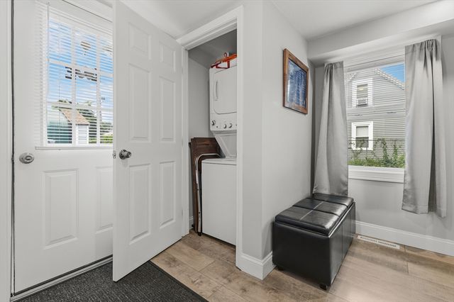 27-R Monroe St, Taunton, MA 02780