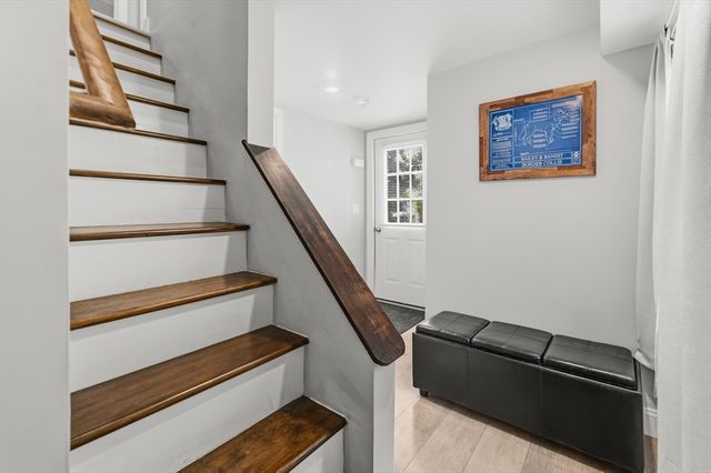 27-R Monroe St, Taunton, MA 02780