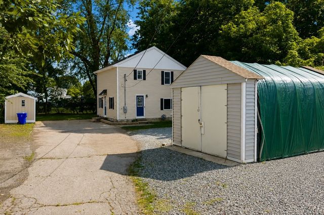 27-R Monroe St, Taunton, MA 02780