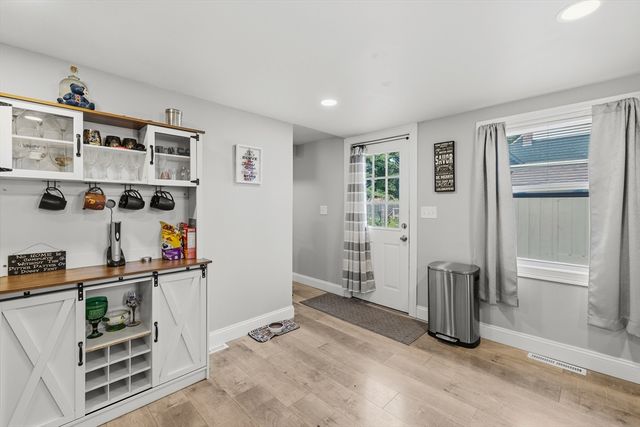 27-R Monroe St, Taunton, MA 02780