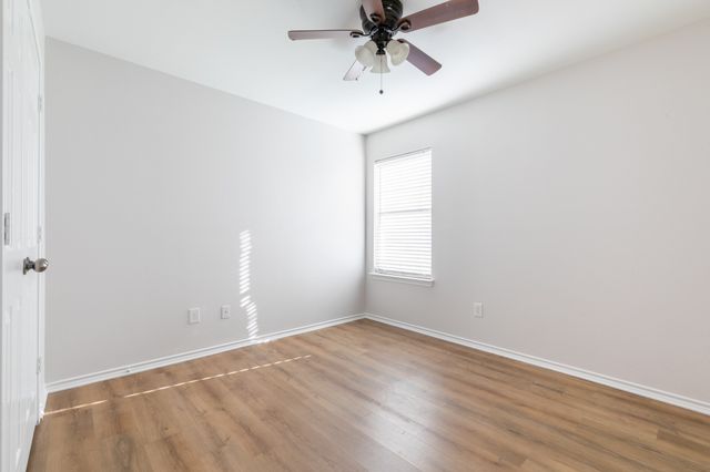 959 Heather Street, Burleson, TX 76028