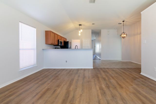 959 Heather Street, Burleson, TX 76028