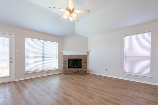 959 Heather Street, Burleson, TX 76028