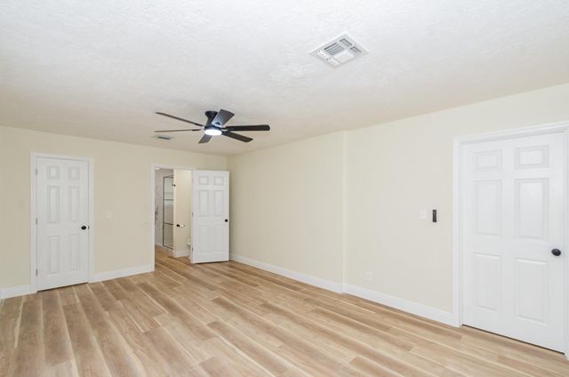 1318 Meadow Lark Street, Deer Park, TX 77536