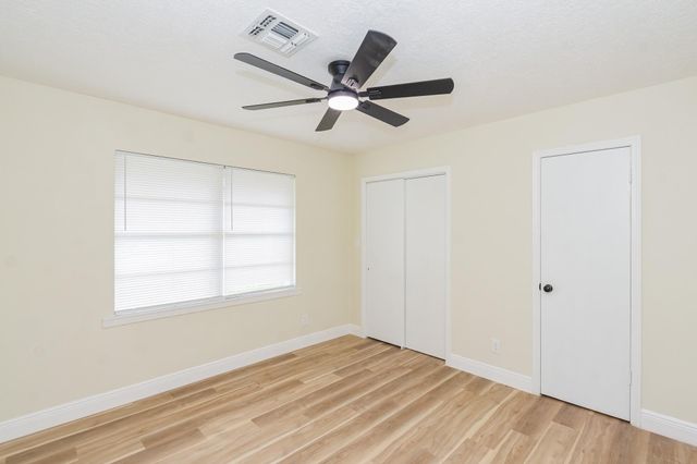 1318 Meadow Lark Street, Deer Park, TX 77536