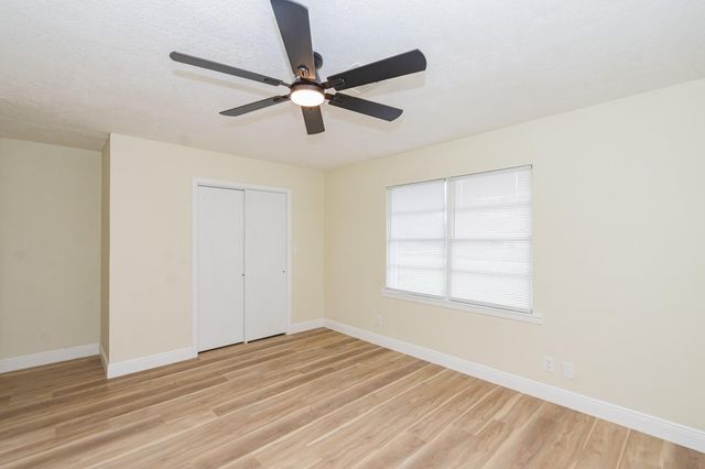 1318 Meadow Lark Street, Deer Park, TX 77536