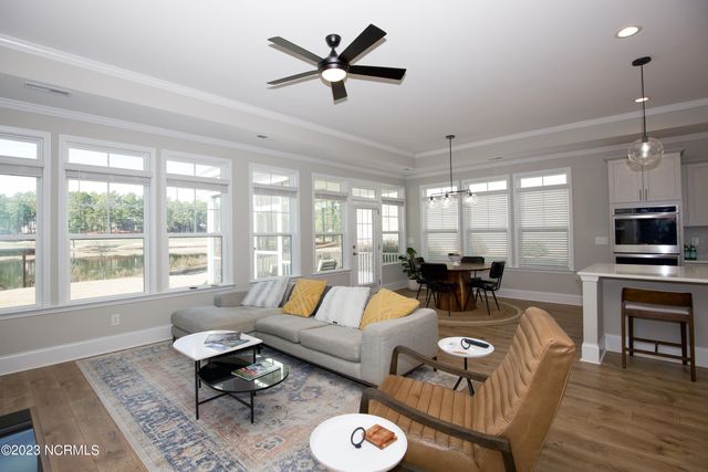 169 Holly Springs Court, Southern Pines, NC 28387