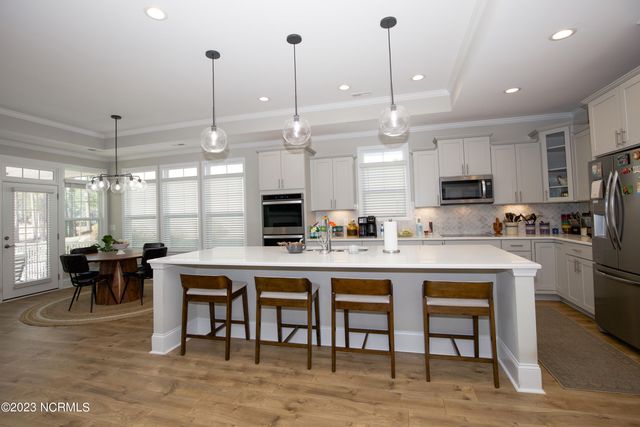 169 Holly Springs Court, Southern Pines, NC 28387