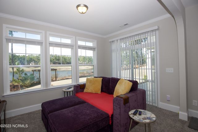 169 Holly Springs Court, Southern Pines, NC 28387