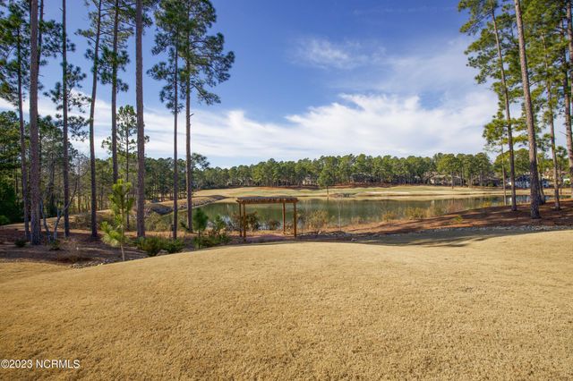 169 Holly Springs Court, Southern Pines, NC 28387