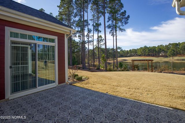 169 Holly Springs Court, Southern Pines, NC 28387