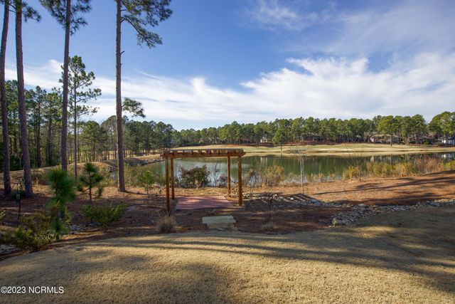 169 Holly Springs Court, Southern Pines, NC 28387