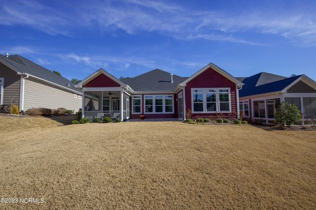 169 Holly Springs Court, Southern Pines, NC 28387