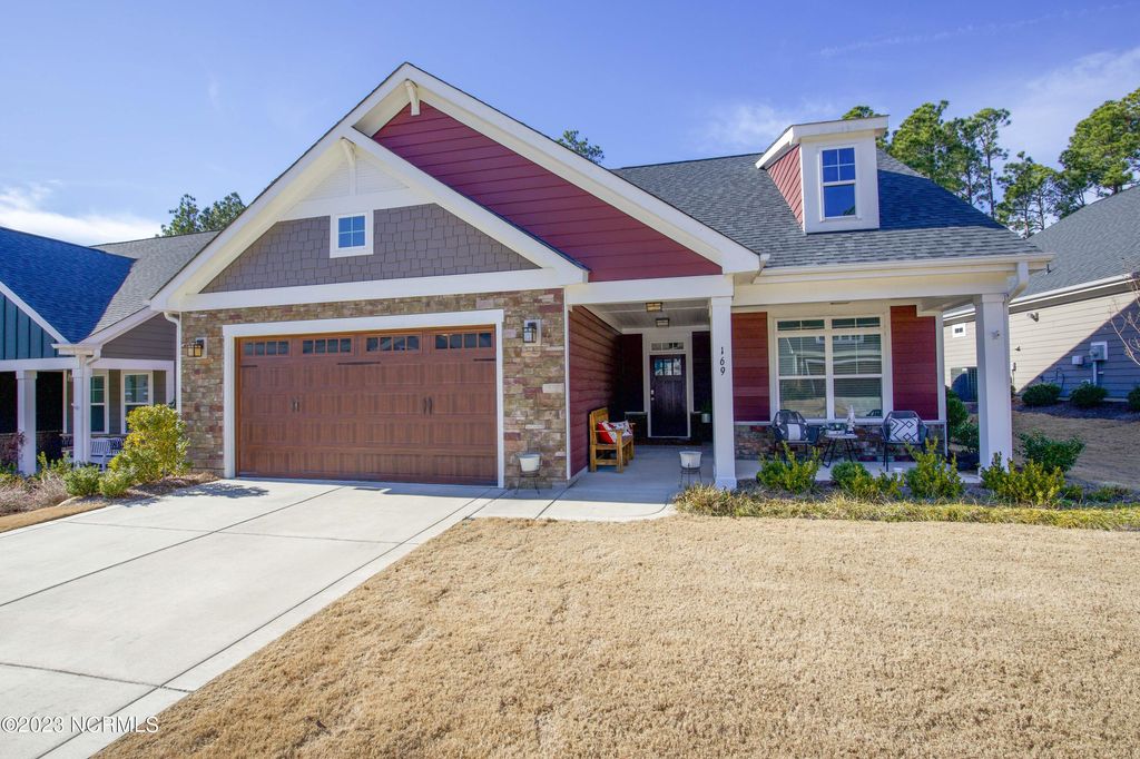 169 Holly Springs Court, Southern Pines, NC 28387