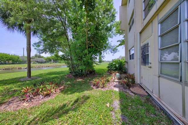 8101 N Sunrise Lakes Drive N 112, Sunrise, FL 33322