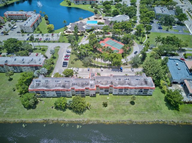 8101 N Sunrise Lakes Drive N 112, Sunrise, FL 33322