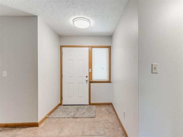 306 S Mercedes Drive, Norman, OK 73069