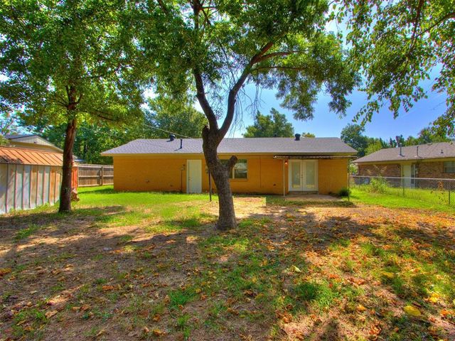 306 S Mercedes Drive, Norman, OK 73069