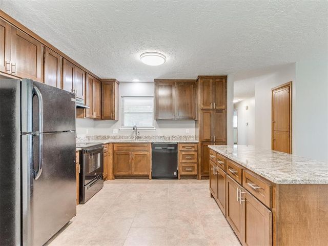 306 S Mercedes Drive, Norman, OK 73069