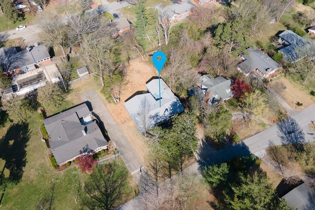 1004 S Taylor Drive, Carbondale, IL 62901