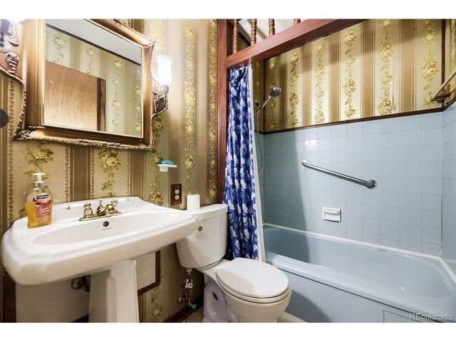 1521 Ruth Dr, Thornton, CO 80229