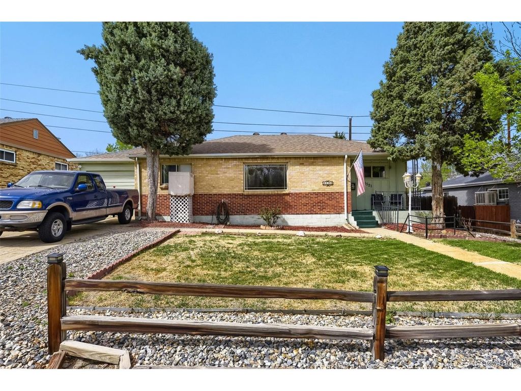 1521 Ruth Dr, Thornton, CO 80229