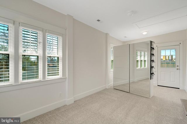 2612 N PERSHING DR, Arlington, VA 22201