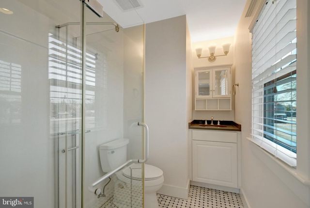 2612 N PERSHING DR, Arlington, VA 22201