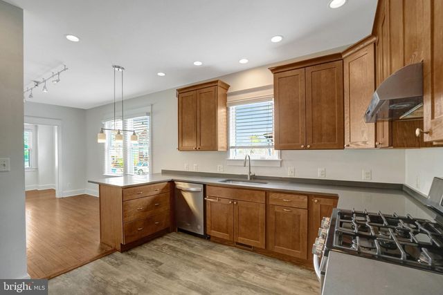 2612 N PERSHING DR, Arlington, VA 22201