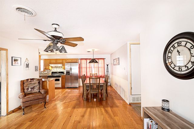 220 Tanglewood Street, Bowie, TX 76230