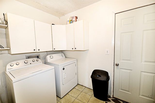 220 Tanglewood Street, Bowie, TX 76230