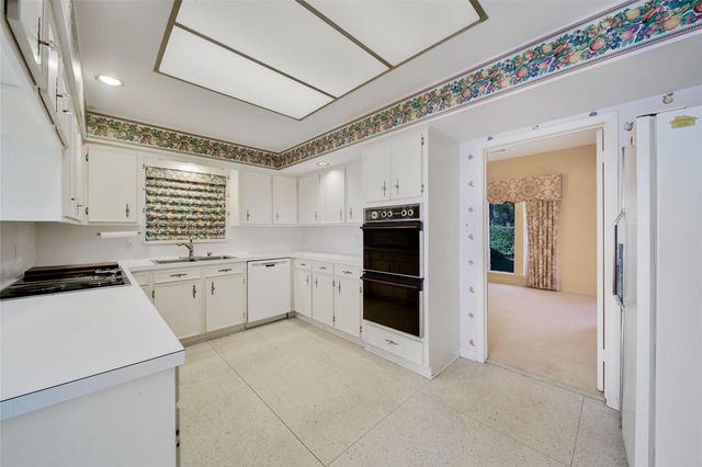 11931 Arbordale Lane, Bunker Hill Village, TX 77024