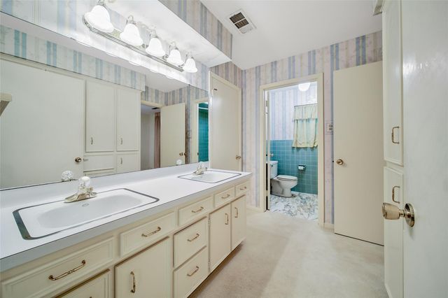 11931 Arbordale Lane, Bunker Hill Village, TX 77024