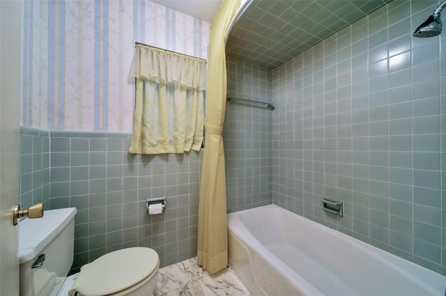 11931 Arbordale Lane, Bunker Hill Village, TX 77024