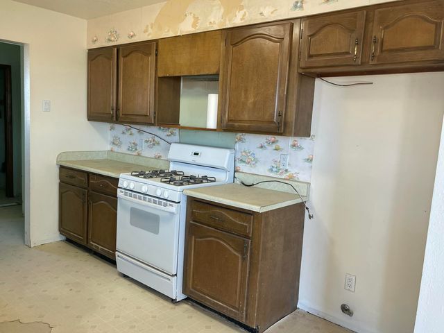 715 N Walker Street, Estancia, NM 87016