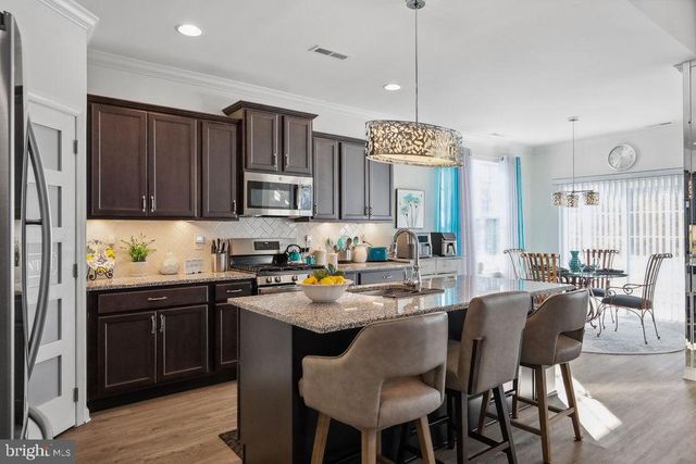 3785 DORCHESTER DR, Williamstown, NJ 08094
